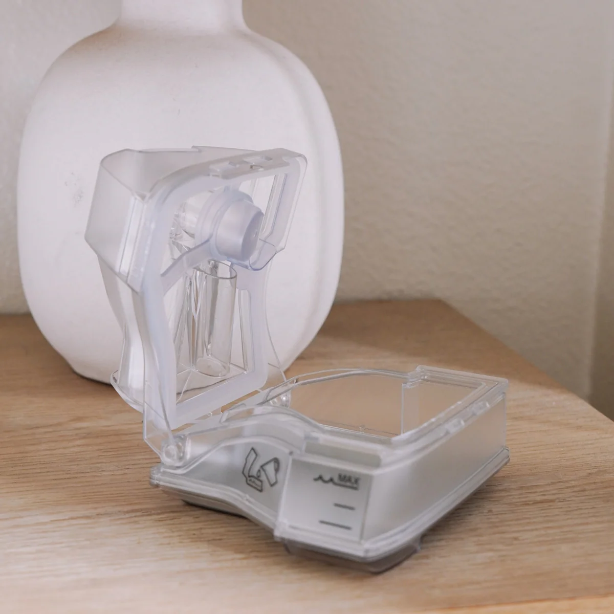 ResMed HumidAir™ Humidification Water Chamber for AirSense™ 10 and AirCurve™ 10 CPAP Machines - Image 4